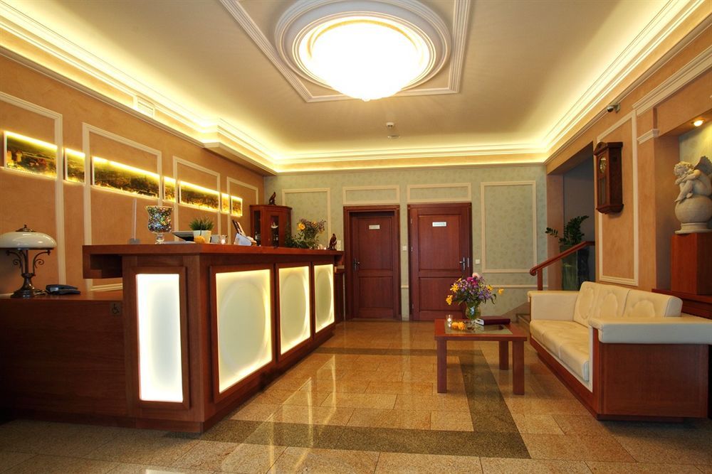 Hotel I Restauracja "Pod Orlem" Kartuzy Kültér fotó